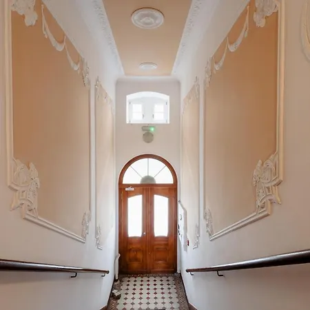 Elegant Very Berry In Center By Renters Διαμέρισμα *