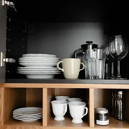 Elegant Very Berry In Center By Renters