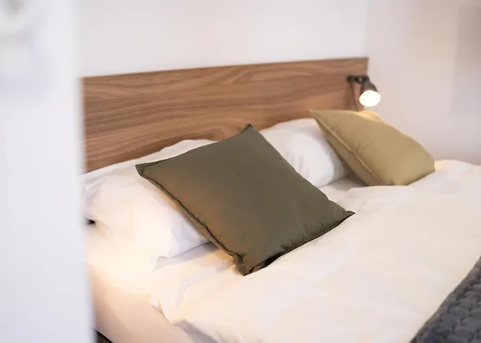 Elegant Very Berry In Center By Renters Apartment Poznan