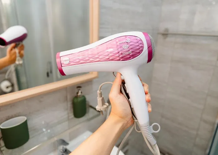 Elegant Very Berry In Center By Renters Apartment Poznan