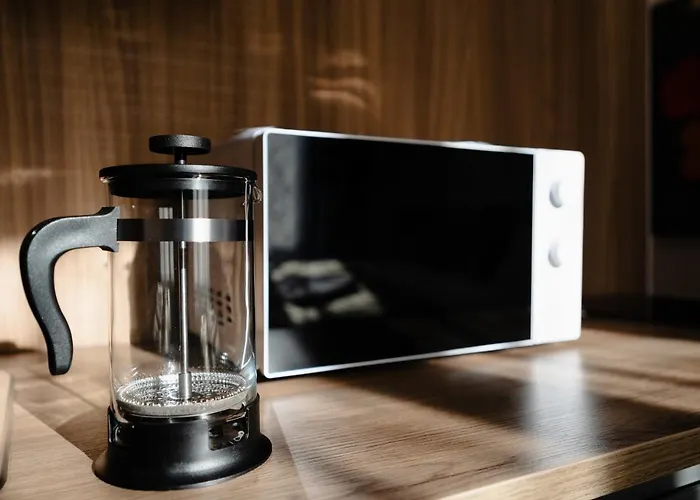 Elegant Very Berry In Center By Renters